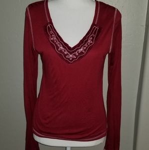 Women’s NWOT Daytrip Velvet Trimmed Long Sleeve T